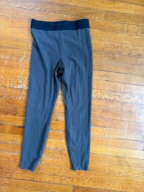 Essentials Dark Gray High-Waist Everyday Leggings